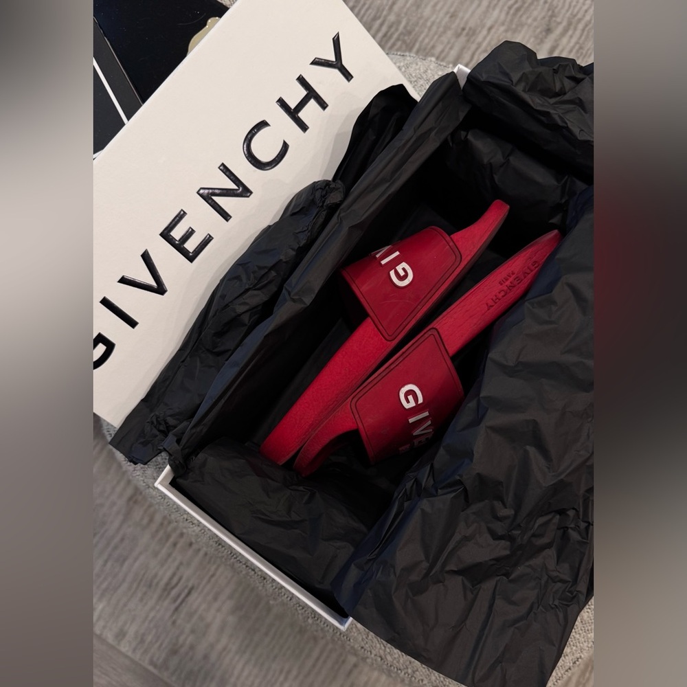 Givenchy red logo flat slides 39 with receipt - Picture 2 of 4